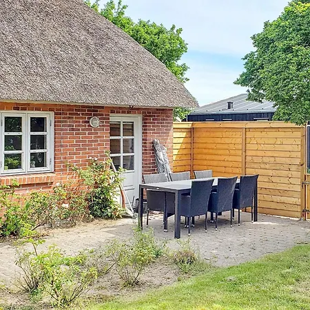 5 Person In Borkop-by Traum